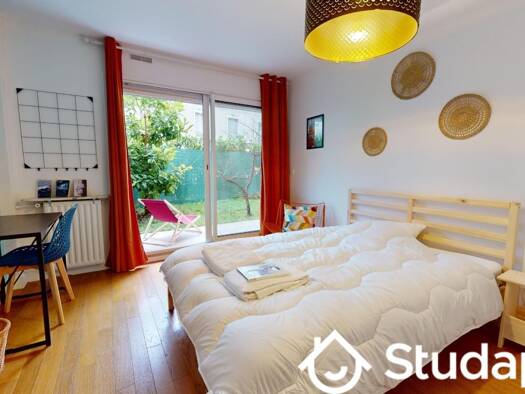 Colocation à louer 817 € 1 pièce 3 chambres 10 m² RDC Solidarité Carnot Montreuil 93100