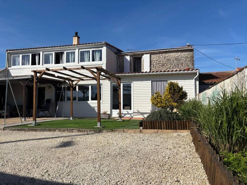 Maison à vendre, 196m², PORT DES BARQUES