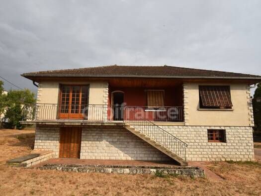 Maison à vendre 158 000 € 6 pièces 3 chambres 156 m² 3 930 m² de terrain Baudemont 71800