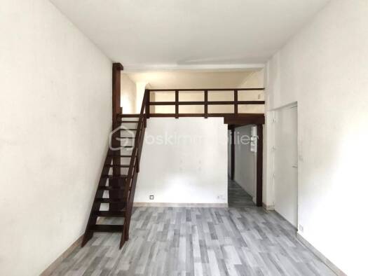 Appartement à vendre 79 000 € 1 pièce 22,2 m² RDC/2 Est Avon 77210