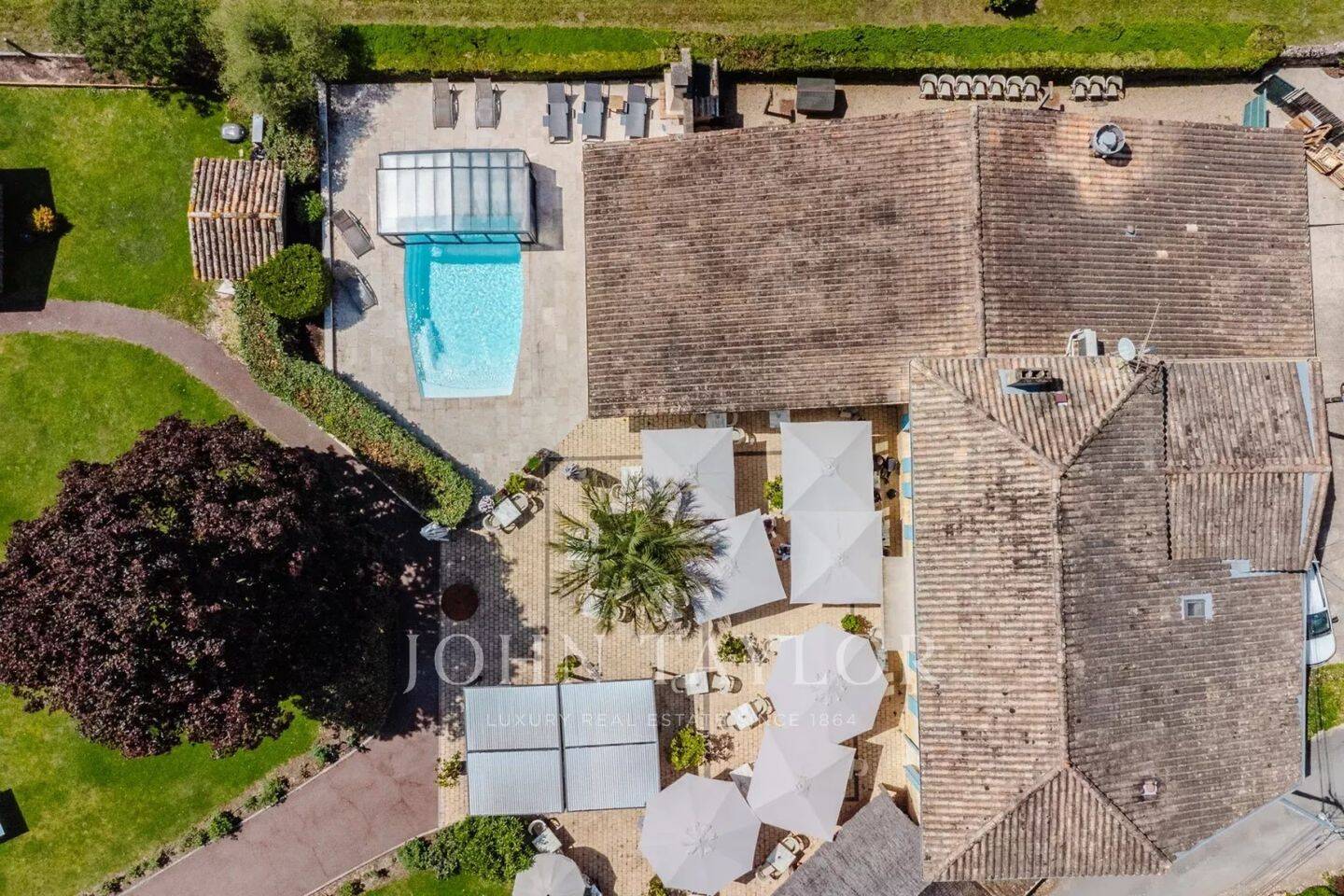Maison à vendre, 420m², SAINTE TERRE