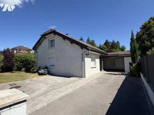 Maison à vendre 346 000 € 5 pièces 4 chambres 166 m² 526 m² de terrain Bellignat 01100