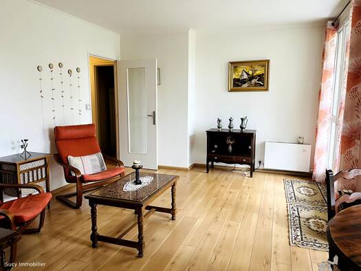 Appartement à vendre 245 000 € 3 pièces 2 chambres 61,92 m² RDC/5 Les Monrois-Fdv Sucy-en-Brie 94370
