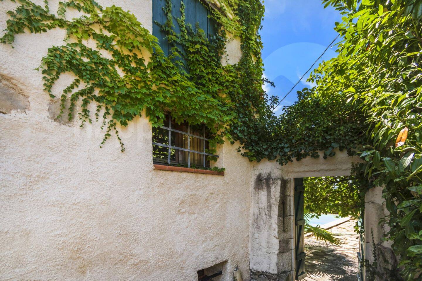 Maison à vendre, 330m², LA ROQUEBRUSSANNE