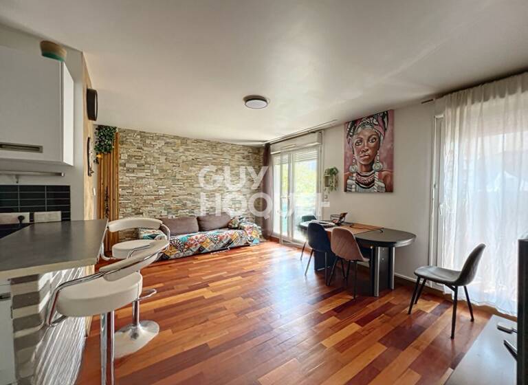 Appartement à vendre 169 500 € 3 pièces 2<br/>chambres 58 m²<br/>superficie 1/2<br/>étage Garges les Gonesse 95140