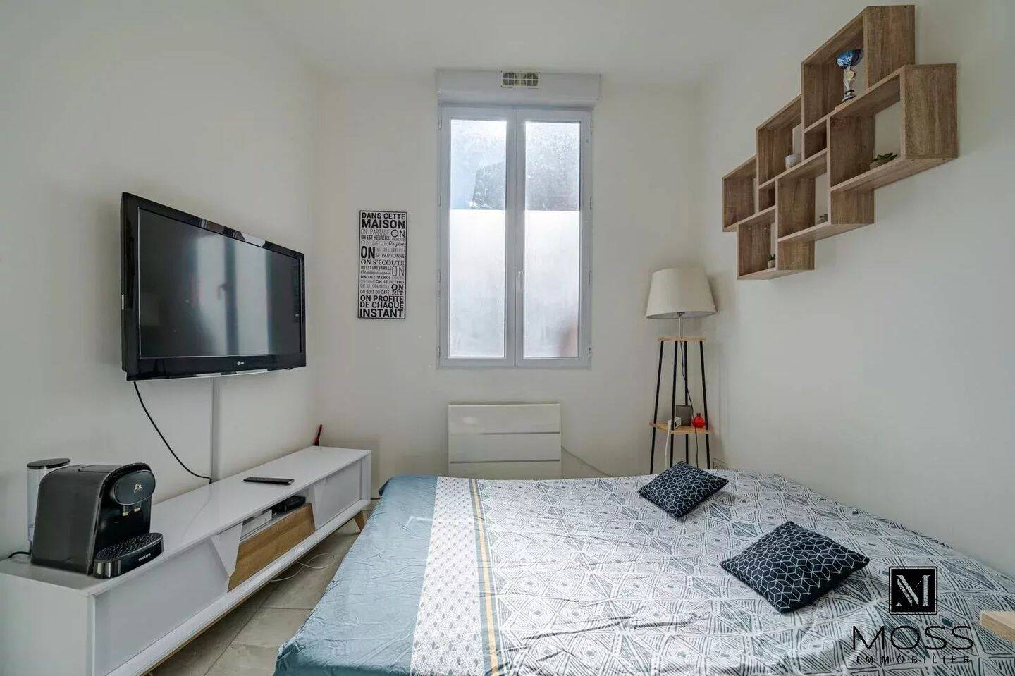 À Louer / Bail étudiant / Studio RDC — 6