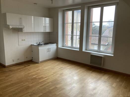 Appartement à louer 410 € 2 pièces 1 chambre 47 m² Étage 2/2 Haroue 54740