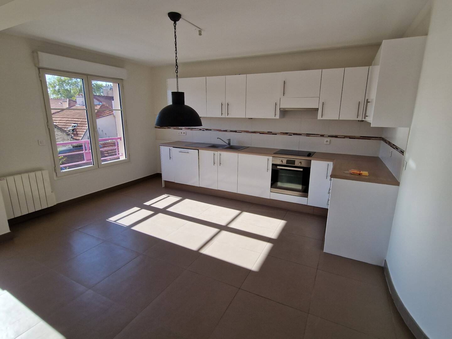 Maison à louer, 102m², NANTERRE
