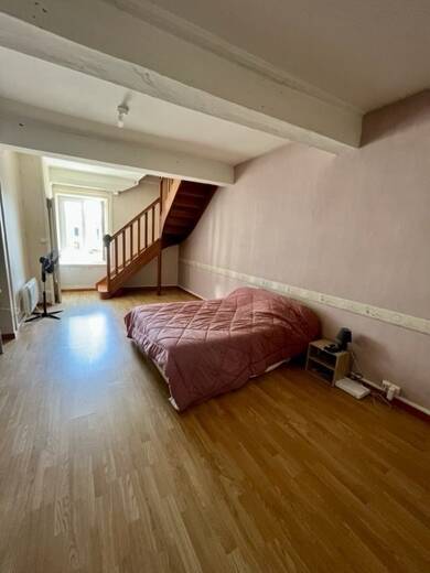 Appartement à louer 680 € 3 pièces 2 chambres 93 m² RDC/1 Saint-Paul-de-Varax 01240