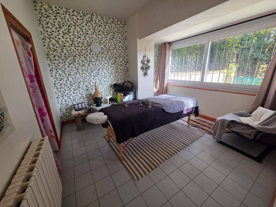 Maison à vendre, 310m², MERLIEUX ET FOUQUEROLLES