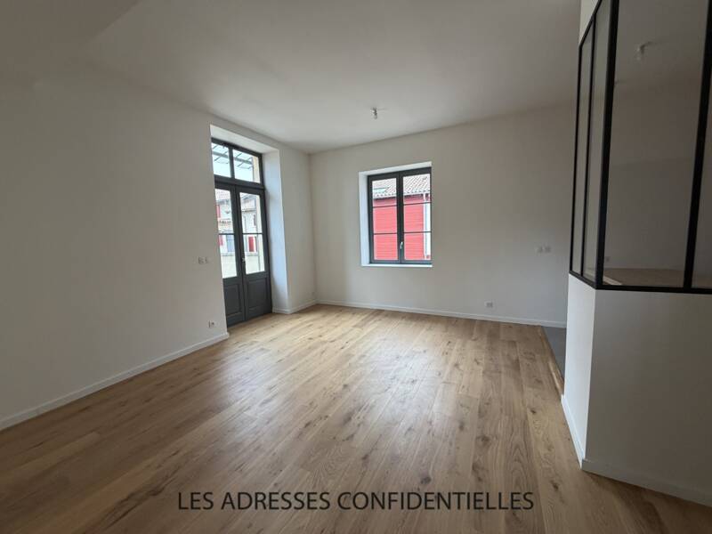 Maison à louer, 85m², CHARBONNIERES LES BAINS