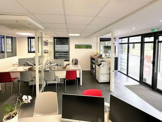 Local commercial à vendre 242 500 € 70 m² de surface de vente Centre Ville Saint-Médard-en-Jalles 33160