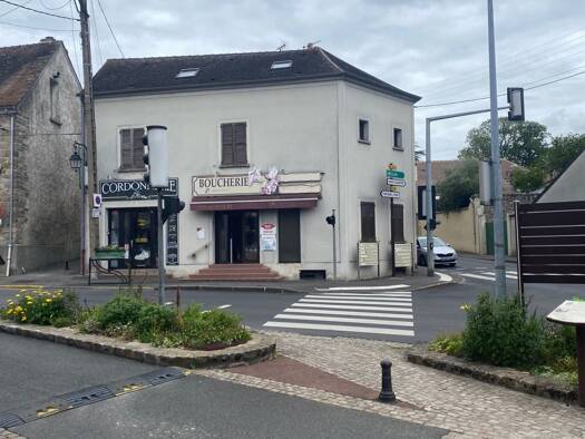 Immeuble à vendre 290 000 € 180 m² Le Châtelet-en-Brie 77820