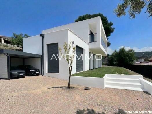Villa à vendre 996 000 € 5 pièces 4 chambres 145 m² 800 m² de terrain Ceyreste 13600
