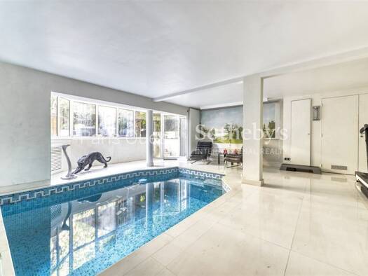 Hôtel particulier à vendre 6 900 000 € 9 pièces 6 chambres 335 m² 80 m² de terrain Parc d'Orléans Neuilly-sur-Seine 92200