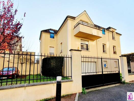 Appartement à louer 920 € 2 pièces 1 chambre 35 m² Étage 2/2 Les Bas Coquarts Bourg-la-Reine 92340