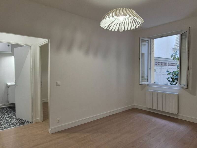 Maison à louer, 40m², PARIS 18E