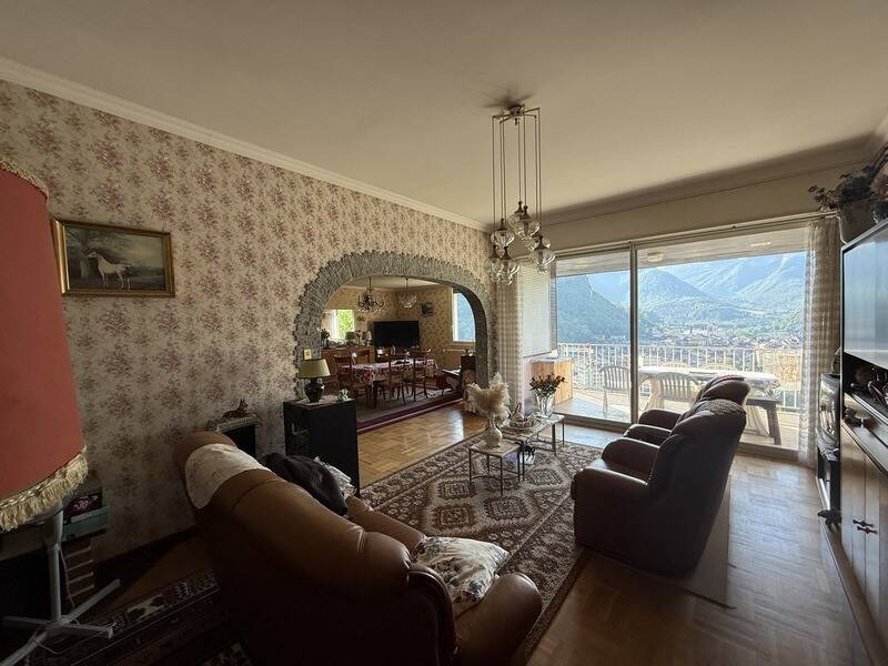 Maison à vendre, 212m², SAINT CLAUDE