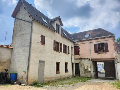 Immeuble à vendre 367 500 € 150 m² Maintenon 28130