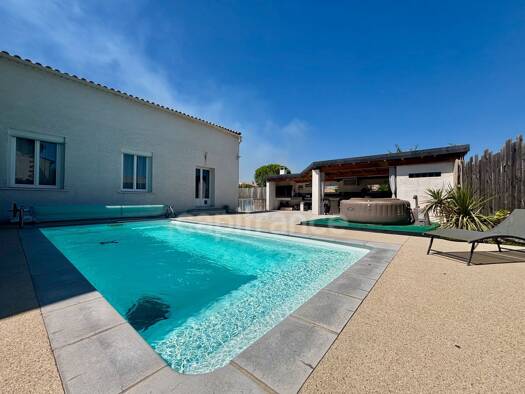 Maison à vendre 445 000 € 4 pièces 3 chambres 168 m² 552 m² de terrain Nord Poussan 34560