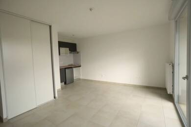 Appartement à louer 600 € 2 pièces 1 chambre 41 m² 1er étage Fenouillet 31150