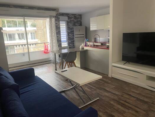 Appartement à louer 900 € 3 pièces 2 chambres 65 m² 1er étage St Nazaire 44600