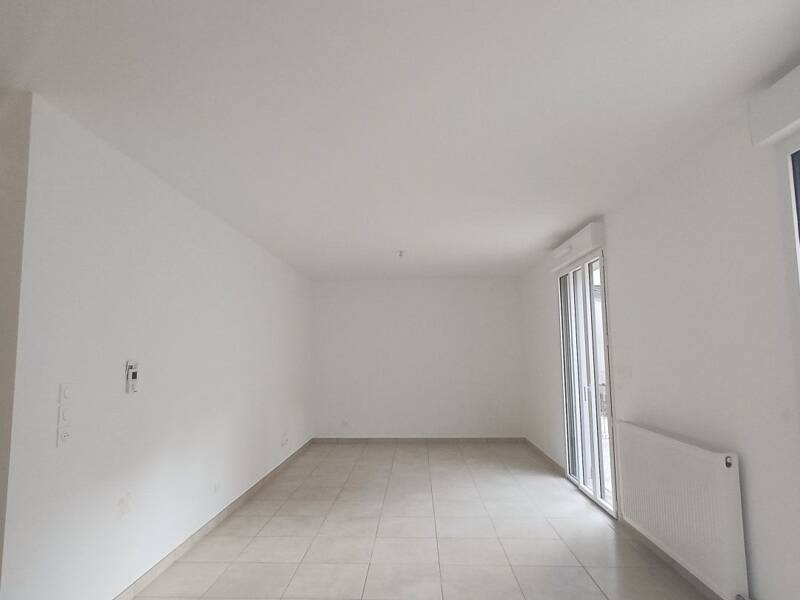 Maison à louer, 66m², LYON 8E