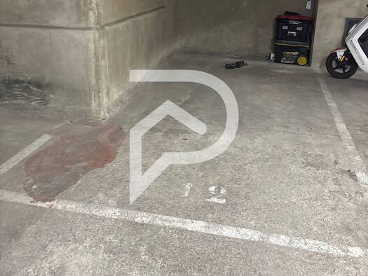 Parking à louer 140 € 13 m² centre Ville-La Chartonnière-La Barre Villefranche-sur-Saône 69400