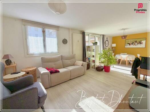 Appartement à vendre 155 000 € 5 pièces 3 chambres 84 m² Étage 1/4 Saint Claude - Torcols Besançon 25000
