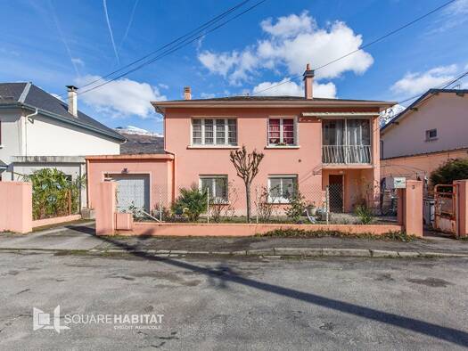 Maison à vendre 244 000 € 9 pièces 5 chambres 118 m² 474 m² de terrain Argelès-Gazost 65400