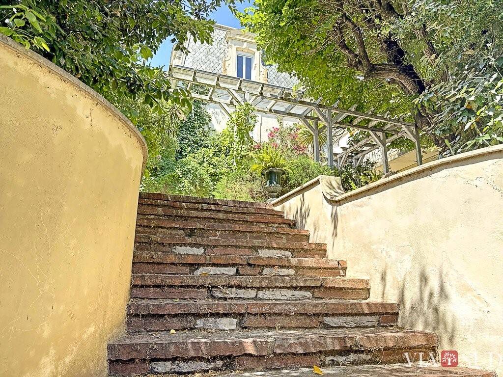 Maison à vendre, 307m², BEZIERS