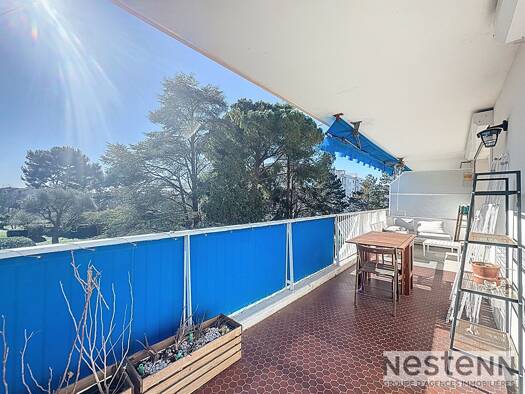 Appartement à louer 1 400 € 3 pièces 2 chambres 63 m² Étage 2/6 Antibes 06600