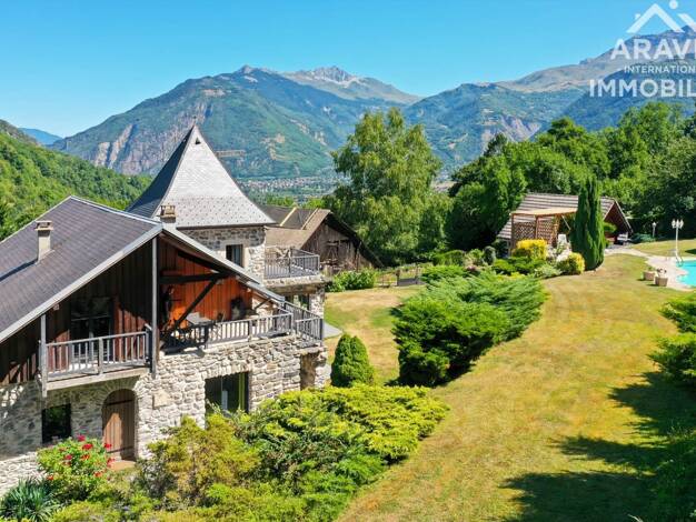 Maison à vendre 698 000 € 6 pièces 3 chambres 141 m² 5 168 m² de terrain Ste Marie de Cuines 73130