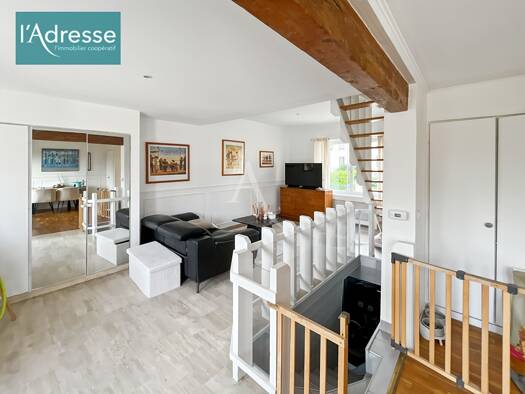 Appartement à vendre 210 000 € 4 pièces 3 chambres 79 m² 1er étage Bords de Seine Meulan-en-Yvelines 78250