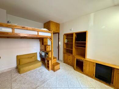 Appartement à louer 800 € 1 pièce 21 m² RDC Mocquet Joinville-le-Pont 94340