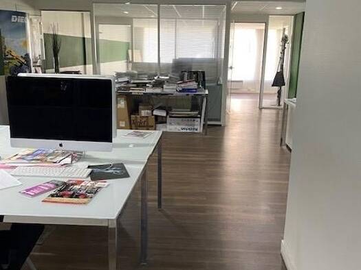 Local commercial à vendre 385 000 € 116 m² de surface de vente Ivry-sur-Seine 94200