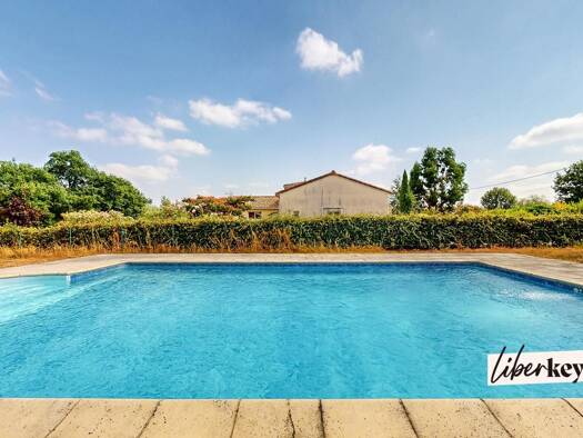 Maison à vendre 279 000 € 4 pièces 3 chambres 100 m² 2 501 m² de terrain Labastide-Clermont 31370