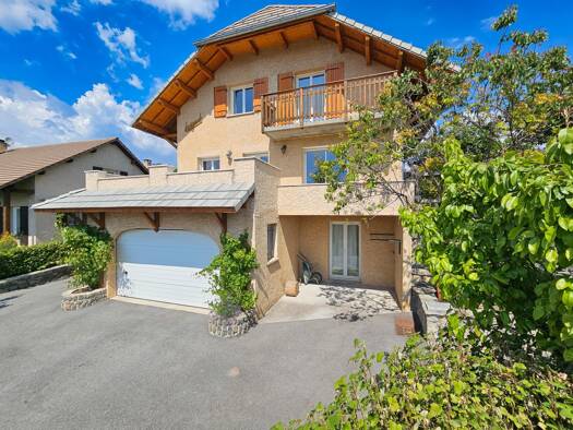 Maison à vendre 478 400 € 5 pièces 4 chambres 140 m² Le Sauze du Lac 05160
