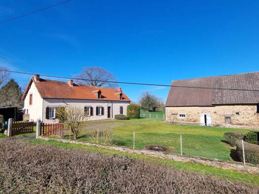 Maison de plain-pied à vendre 128 000 € 3 pièces 1 chambre 85 m² 5 000 m² de terrain Pouligny-Notre-Dame 36160