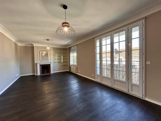 Appartement à vendre 144 900 € 5 pièces 3 chambres 93 m² Étage 2/2 Aurence-Corgnac-Cité Universitaire Limoges 87000