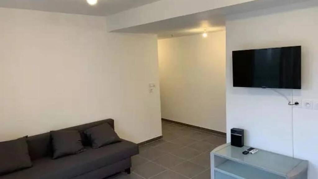 Studio à vendre 130 000 € 1 pièce 26 m² Étage 9/12 La Villette Marseille 3ème arrondissement 13003