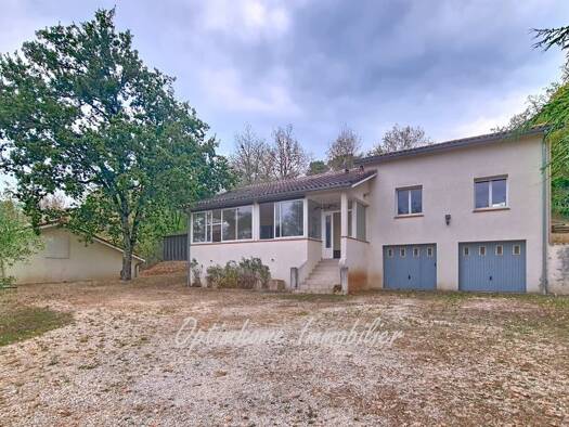 Maison de plain-pied à vendre 314 500 € 5 pièces 4 chambres 196 m² 2 960 m² de terrain Rural Fumel 47500
