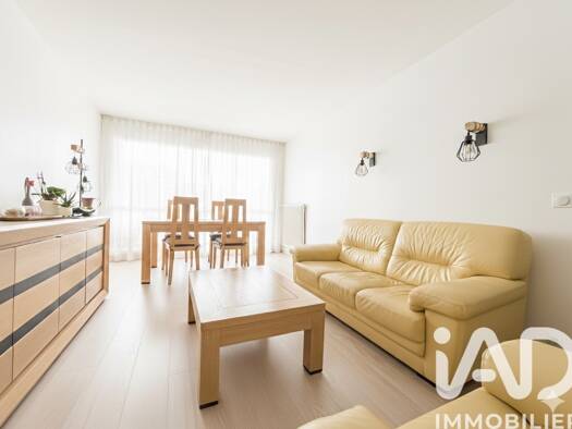 Appartement à vendre 173 000 € 3 pièces 2 chambres 68 m² Étage 2/8 Bois Maurepas-Bois Joli-Coudray Maurepas 78310