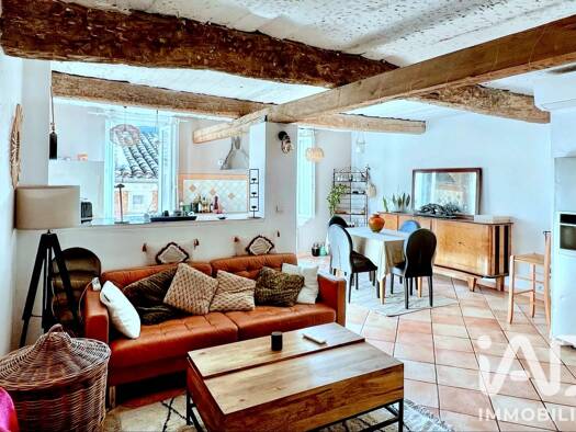 Appartement à vendre 215 000 € 4 pièces 3 chambres 81 m² Étage 2/2 Solliès-Toucas 83210