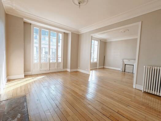 Appartement à louer 2 970 € 6 pièces 4 chambres 154,3 m² Étage 3/5 Adamville Saint-Maur-des-Fossés 94100