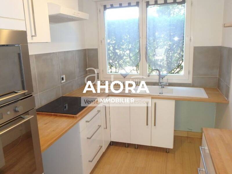 Maison à louer, 66m², MARSEILLE 9E