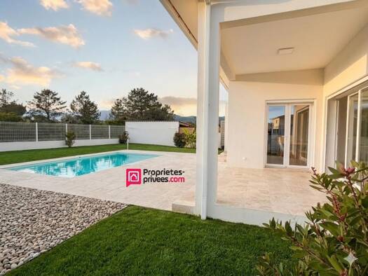 Maison à vendre 440 000 € 4 pièces 3 chambres 94 m² 730 m² de terrain Ghisonaccia 20240