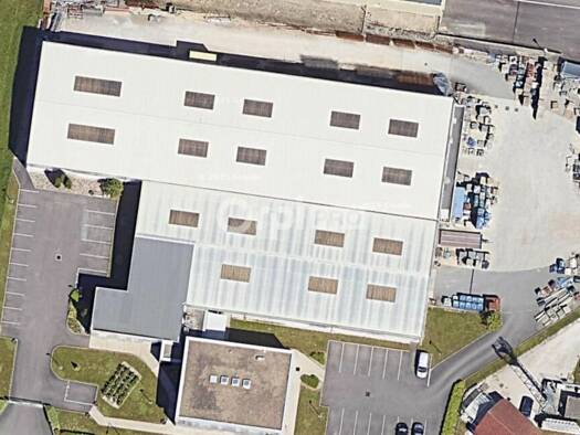 Local d'activités à vendre 3 200 000 € 3 600 m² d'espace de stockage Quetigny 21800