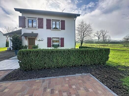 Maison à vendre 159 000 € 6 pièces 4 chambres 114 m² 1 824 m² de terrain Suisse 57340