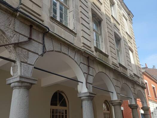 Appartement à louer 390 € 2 pièces 1 chambre RDC Arras 62000